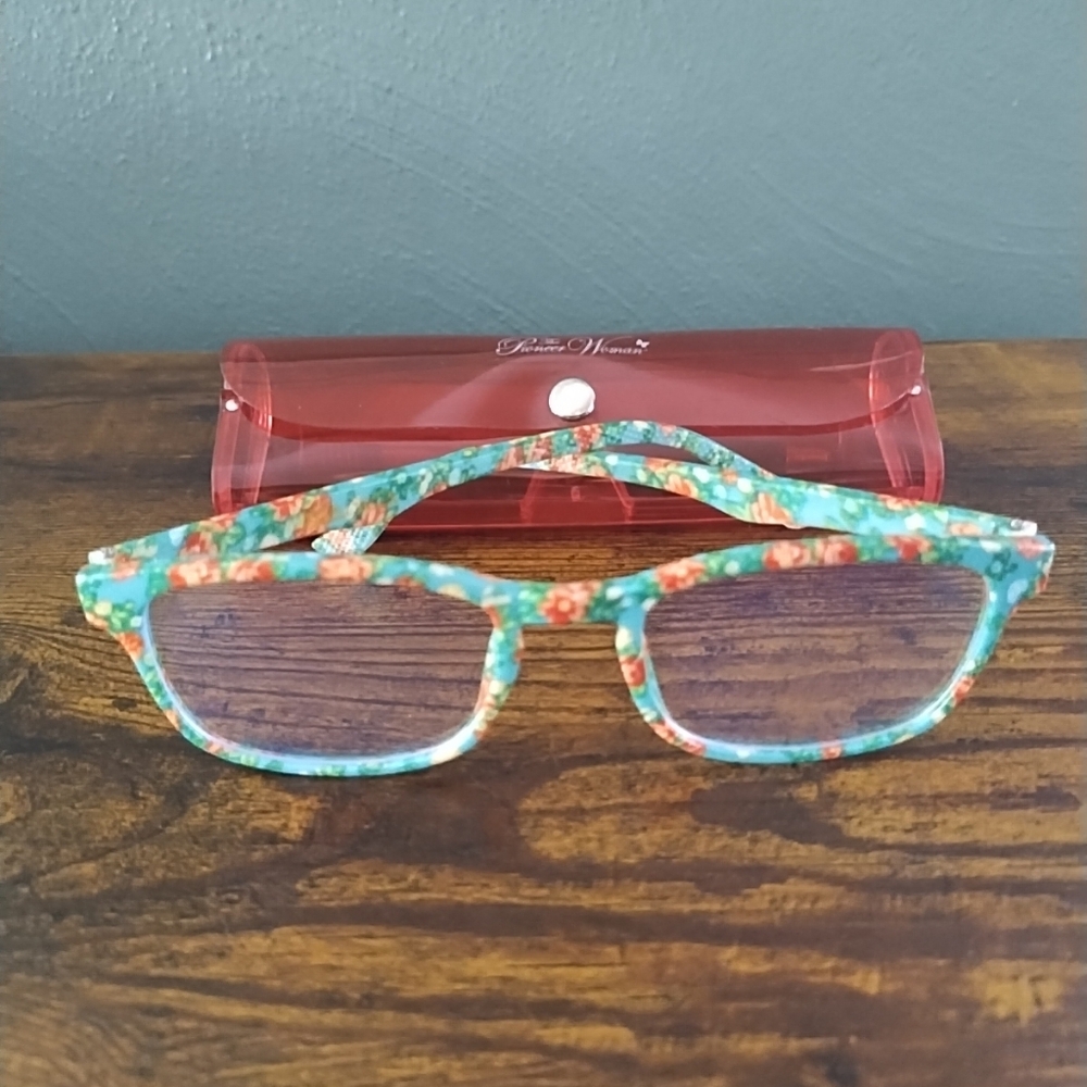 The Pioneer Woman Floral Eye Glasses With Bluelight Screen Protection & Case